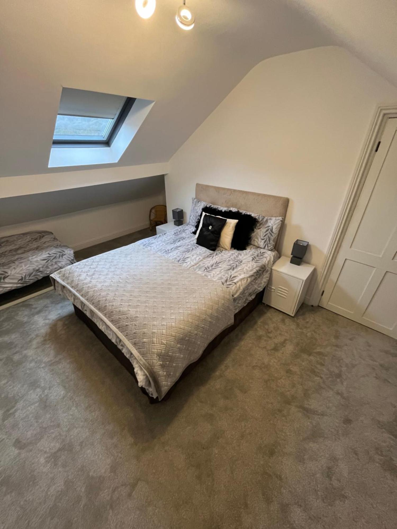 Wolf Hollow, Sleeps 4 Plus 2, Buxton Town Centre Eksteriør billede